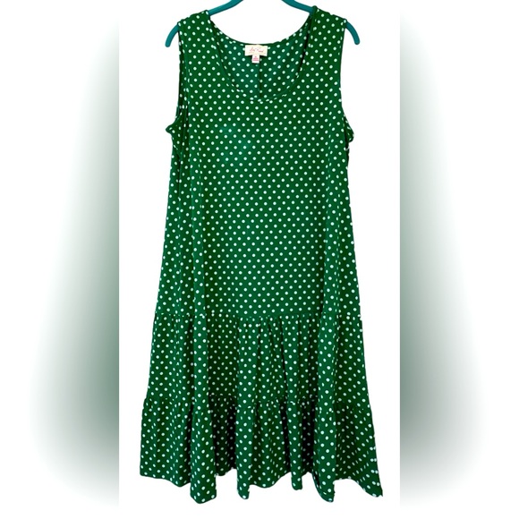 NWT Women’s Dress Kelly green with white polka dots - Picture 1 of 7